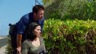Okay. - Hawaii Five-O