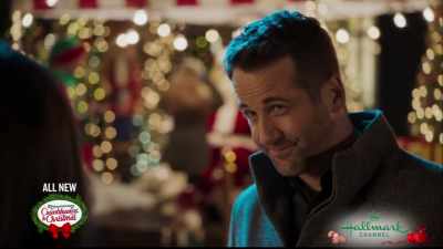 Okay, Santa just told me
that the hardware store - Christmas at Dollywood