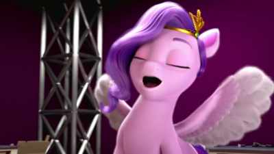 Okay!
[singing vocal warm-ups] - My Little Pony: Make Your Mark