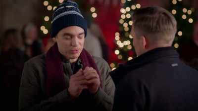 Okay. So, you are clueless
when it comes to women. - Meet Me Under the Mistletoe