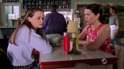 Okay, so, we should order. - Gilmore Girls