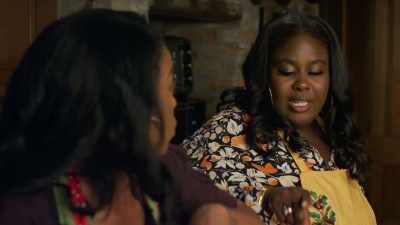 - Okay, so that smells good, - Christmas Belles