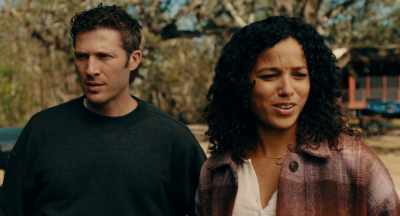 - Okay.
- (Spanish) - There's Something Wrong with the Children
