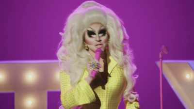 - Okay. [sputters] - Trixie Mattel: Skinny Legend