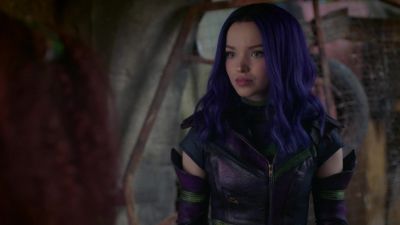 Okay, stay quiet,
it echoes like crazy in here. - Descendants 3