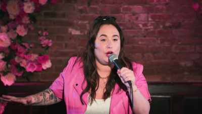 -Okay, that's it. Um…
-[audience laughs] - Liza Treyger: Night Owl