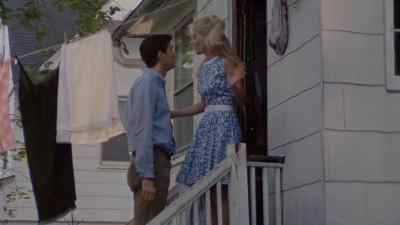 Okay. The coast is clear.
Give me a hand. - Pretty Poison