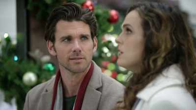 Okay, there are
no cords on them, - Random Acts of Christmas