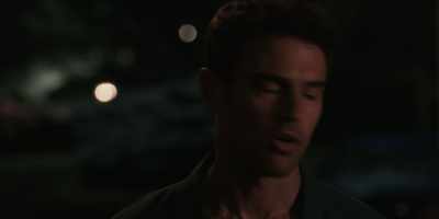 Okay, there's a car behind me, - The Time Traveler's Wife
