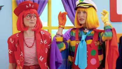 Okay. Uh, Plopsie,
why don't you tell us - The Paloni Show! Halloween Special!