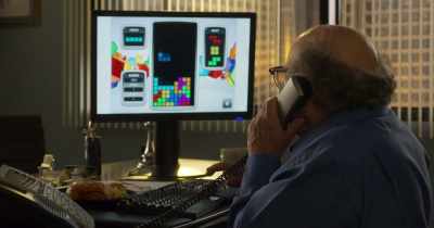 Okay, uh... - The Kominsky Method
