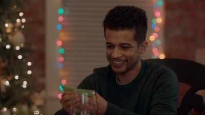 Okay, uh, if you could
spend Christmas - The 5-Year Christmas Party