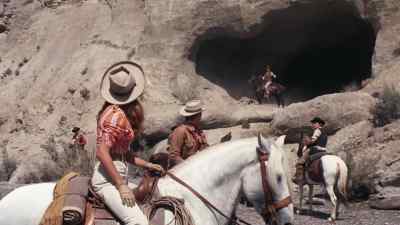 Okay up here. Room for the horses
and everything. - The Valley of Gwangi