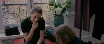 Okay, Vincent.
You have to promise me... - Personal Shopper