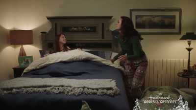 Okay. We can both
sleep in this bed tonight. - Last Vermont Christmas