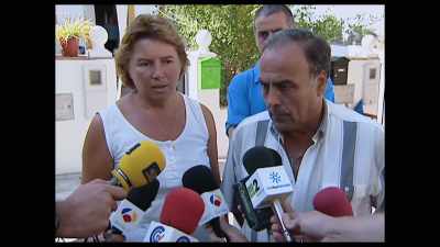 -Okay.
-We still don't know anything yet. - Murder by the Coast