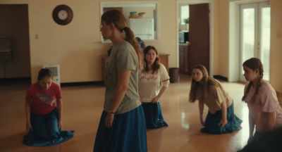 - Okay, we'll just go
from the elbow bit. - The Starling Girl