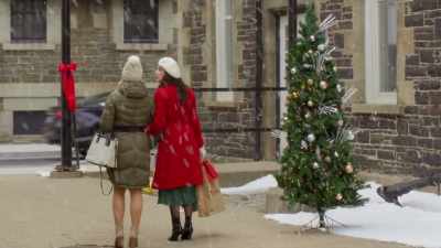 Okay, we're gonna get
you some lunch - The Secret Gift of Christmas