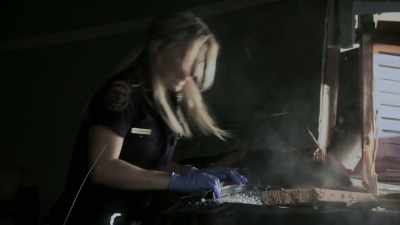 Okay, so we're gonna stabilize
your neck just as a precaution, ok? - Trauma