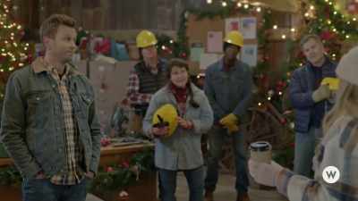 Okay, so we've got
about six hours - A Tiny Home Christmas