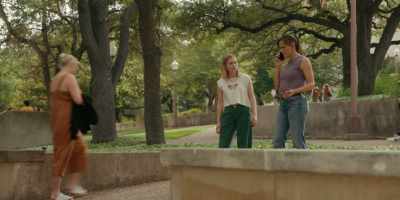 Okay, and who exactly
is setting you up? - The Last Thing He Told Me