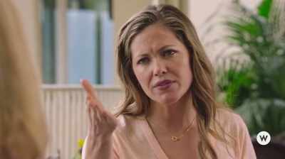 Okay, why does
everyone keep acting, - You Had Me at Aloha