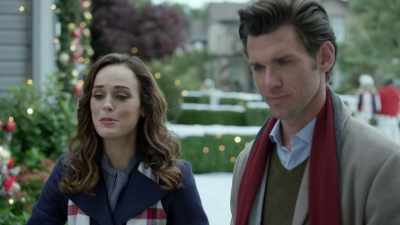 Okay, why don't you get inside,
get washed up, - Random Acts of Christmas