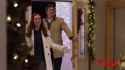 Okay, wise guy,
what's that smell? - A Dash of Christmas