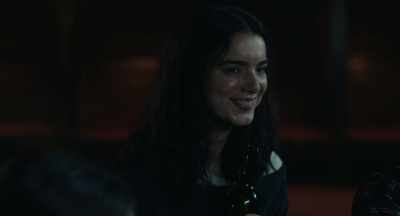 - Okay, Wolves on three. - Shithouse