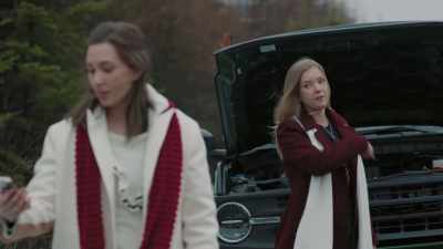 Okay!
Ye who has lost her mind. - Everything Christmas