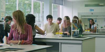 -Okay, yeah-- Phones away, please! - Sex Education