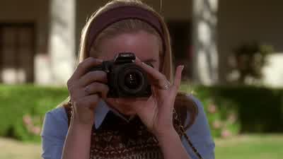 Okay, you guys, let's all get together. - Clueless