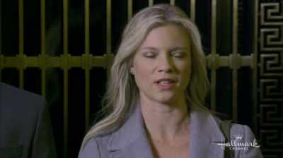Okay, so you hate touchy-feely. - Love at First Glance