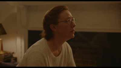 -Okay. You know…
-[Sean and Martha chatting indistinctly] - Pieces of a Woman