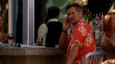 Okay.
Your alley's coming up. - Burn Notice