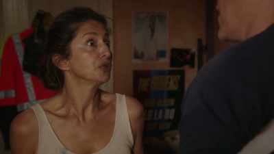 - Okay, you're confused. - Five Bedrooms