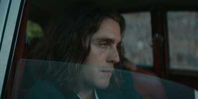 OLD ACTOR: (CHUCKLES)
I know how tough it is, - Rain Dogs