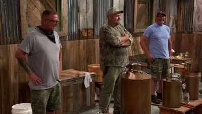   Old howard, you know,
  he was trying his best - Moonshiners: Master Distiller