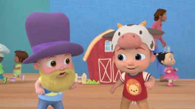 ♪ Old McDonald had a farm ♪ - CoComelon Lane