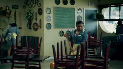 ( oldies music plays
over radio ) - Queen Sugar