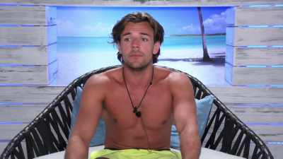 Oliv gets what she wants, - Love Island