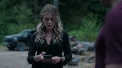 Oliver, this kill, her MO has changed. - The Hunting Party