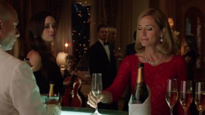 Oliver threw you
a lovely party. - Arrow