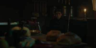 Olivia: At foxworth hall, - Flowers in the Attic: The Origin