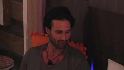 OLIVIA: Daniel is very
attractive and I am
attracted to him - Love Island