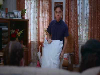 Olivia, imagine everyone
is quietly waiting for you, - On My Block