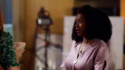 OLIVIA: Well good luck with
your bag, and - Mixed Baggage
