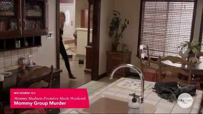 - Olivia's going to kill me.
- Whatever you do... - Suburban Swingers Club