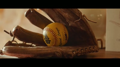 Ollie, volali mi z devadesátek. - The Awkward Weekend