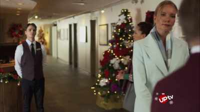 Om het onderhoud van de
servicelift te vermijden. - Snowbound for Christmas